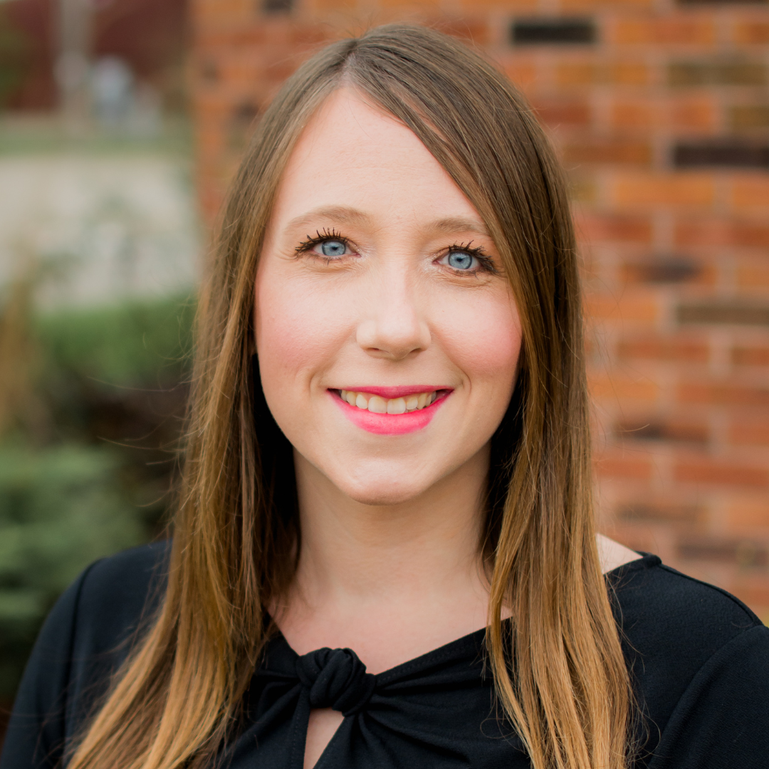 Headshot of Jennifer Tucker.